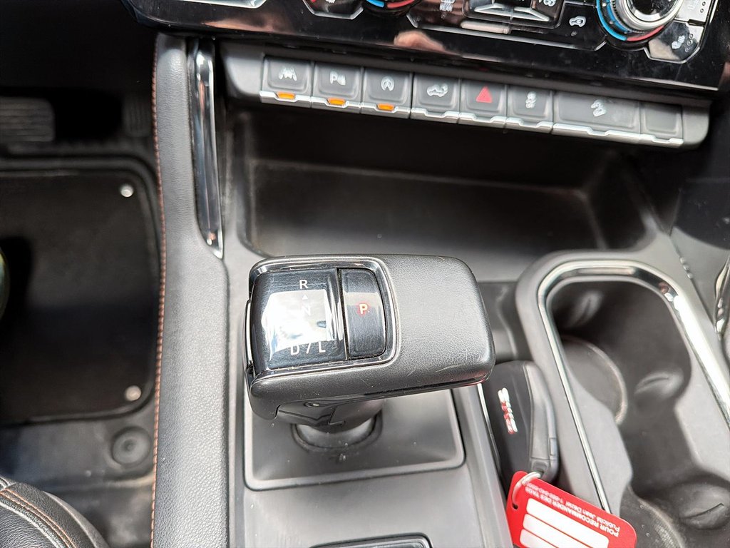 2024 GMC Sierra 1500 AT4 in Jonquière, Quebec - 15 - w1024h768px