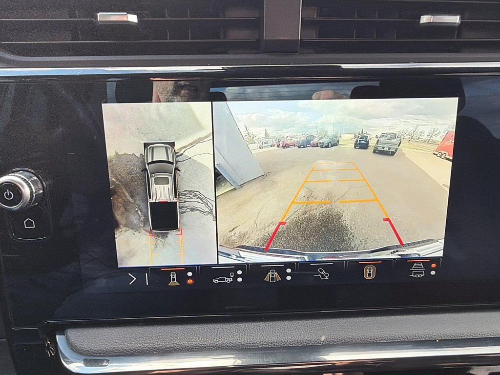 2024 GMC Sierra 1500 AT4 in Jonquière, Quebec - 17 - w1024h768px