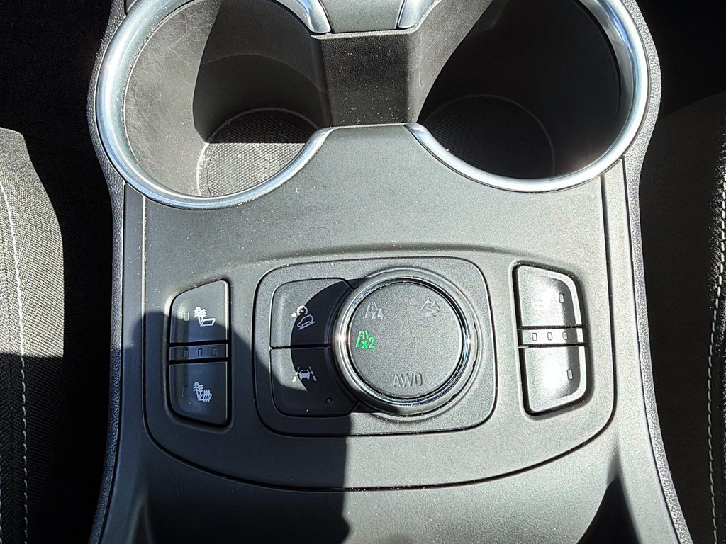 GMC Terrain  2022 à Jonquière, Québec - 16 - w1024h768px
