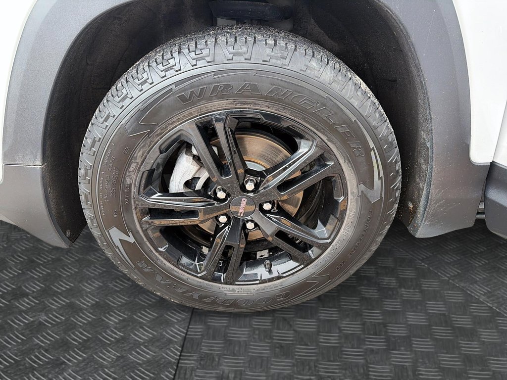 2023 GMC Terrain in Jonquière, Quebec - 6 - w1024h768px