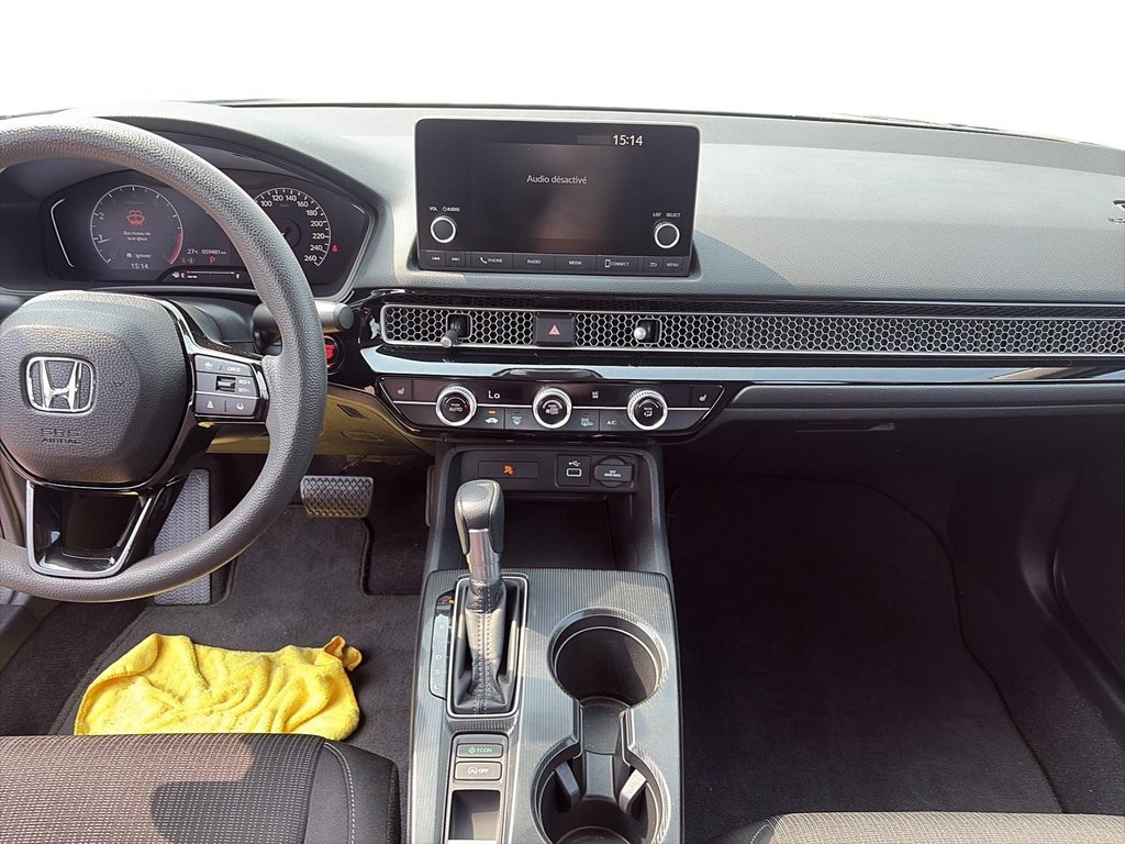 2022 Honda Civic Sedan LX in Chicoutimi, Quebec - 10 - w1024h768px
