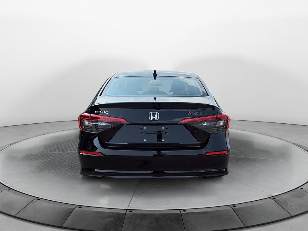 2022 Honda Civic Sedan LX in Chicoutimi, Quebec - 3 - w1024h768px
