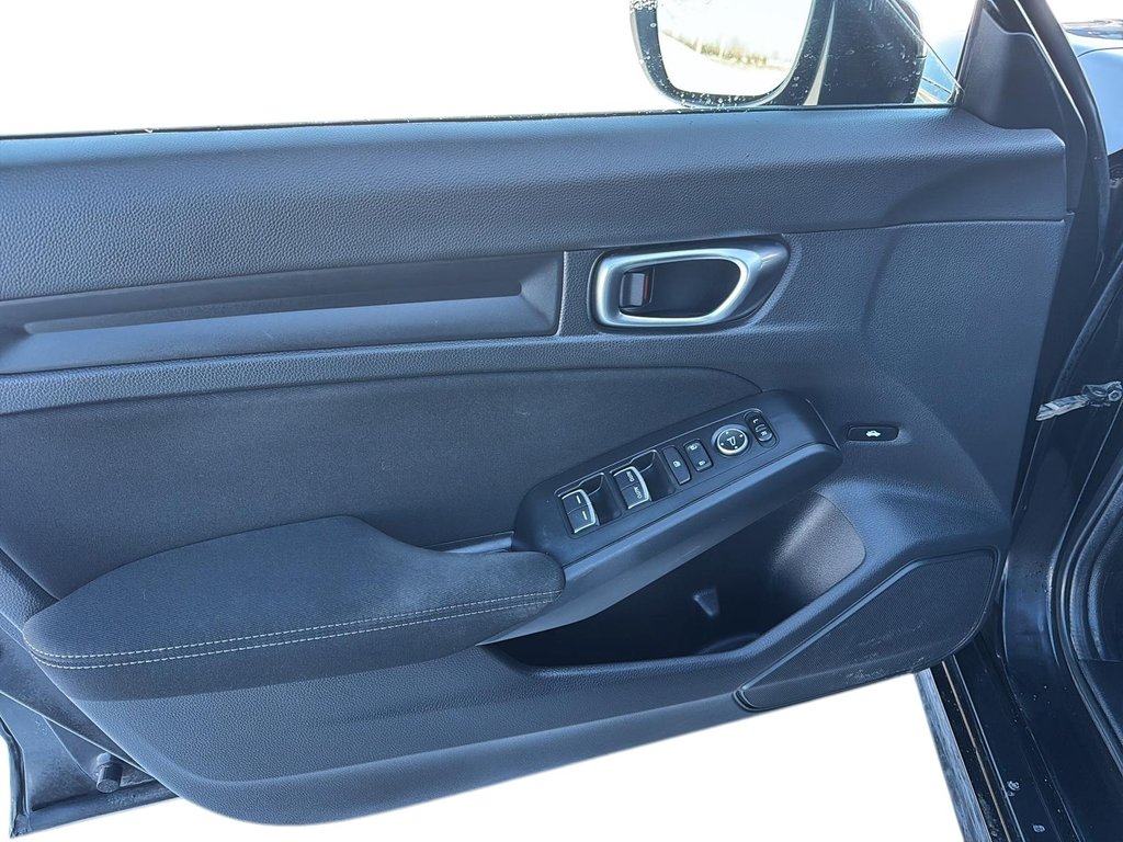 2022 Honda Civic Sedan in Sept-Îles, Quebec - 11 - w1024h768px