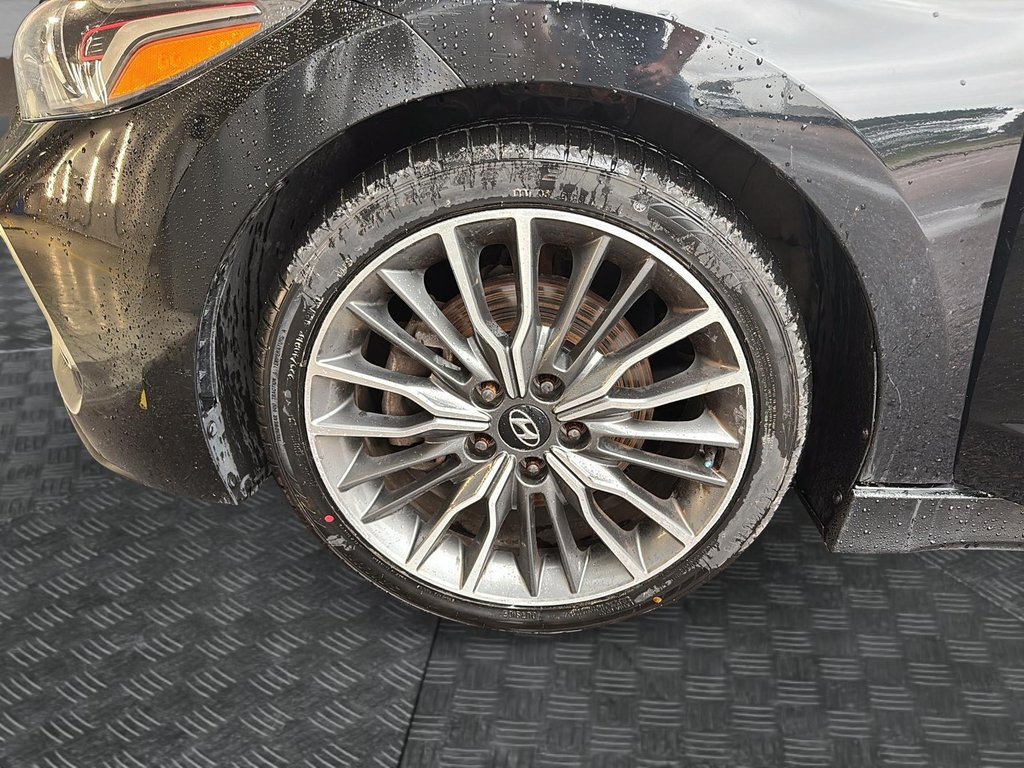 Hyundai Elantra  2018 à Baie-Comeau, Québec - 7 - w1024h768px
