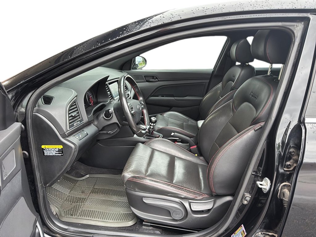 Hyundai Elantra  2018 à Baie-Comeau, Québec - 9 - w1024h768px