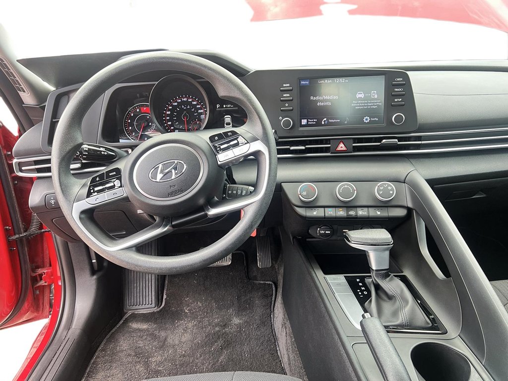 2022 Hyundai Elantra in Jonquière, Quebec - 10 - w1024h768px