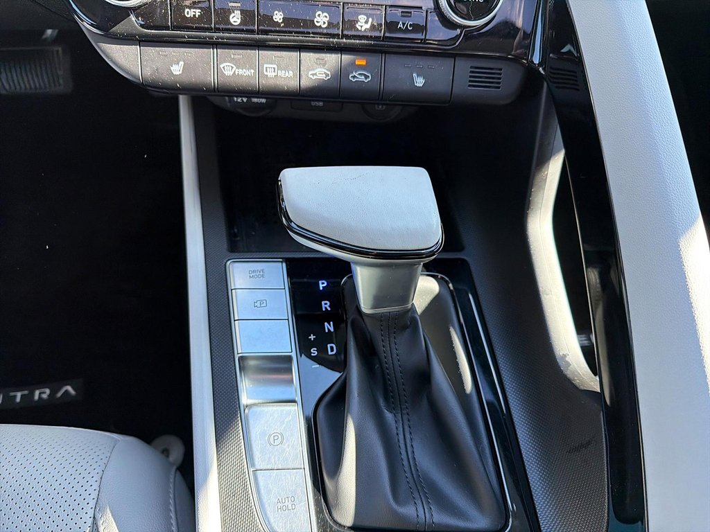 2023 Hyundai Elantra in Sept-Îles, Quebec - 15 - w1024h768px