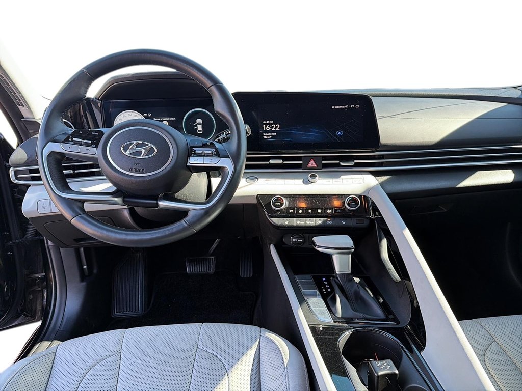 2023 Hyundai Elantra in Sept-Îles, Quebec - 10 - w1024h768px