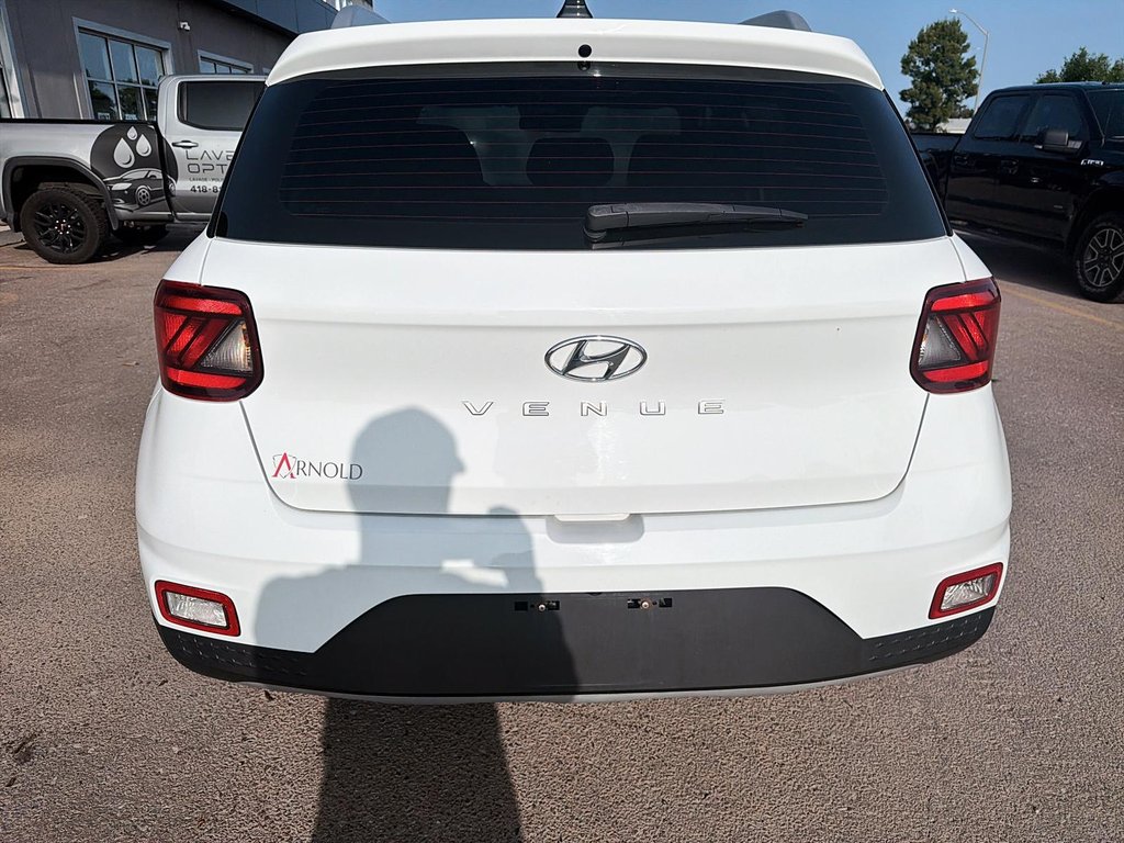 2022 Hyundai Venue Preferred in Chicoutimi, Quebec - 3 - w1024h768px