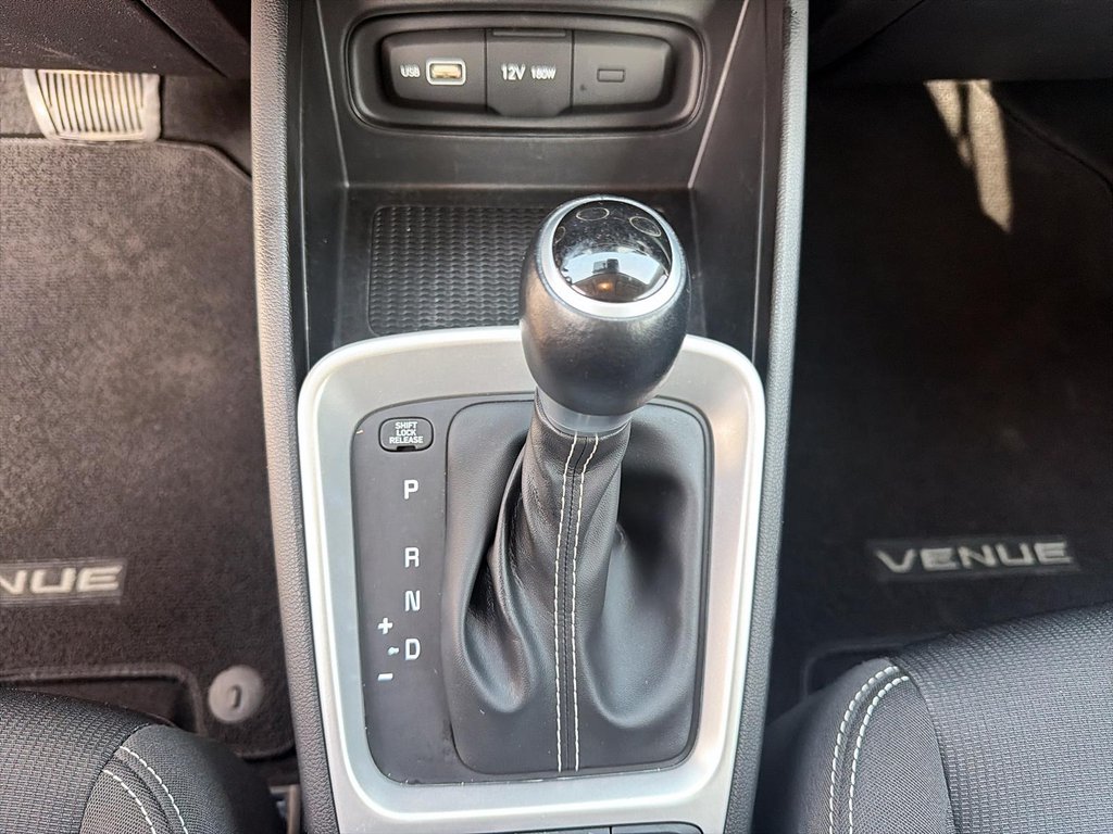 2022 Hyundai Venue Preferred in Chicoutimi, Quebec - 15 - w1024h768px