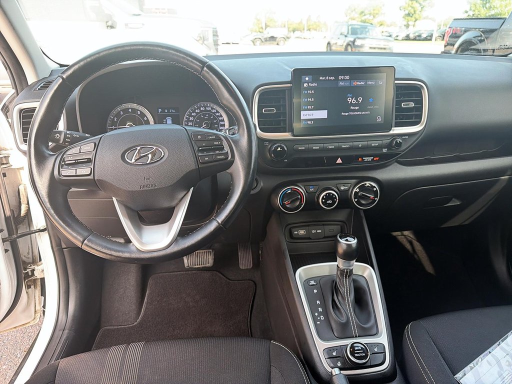 2022 Hyundai Venue Preferred in Chicoutimi, Quebec - 10 - w1024h768px