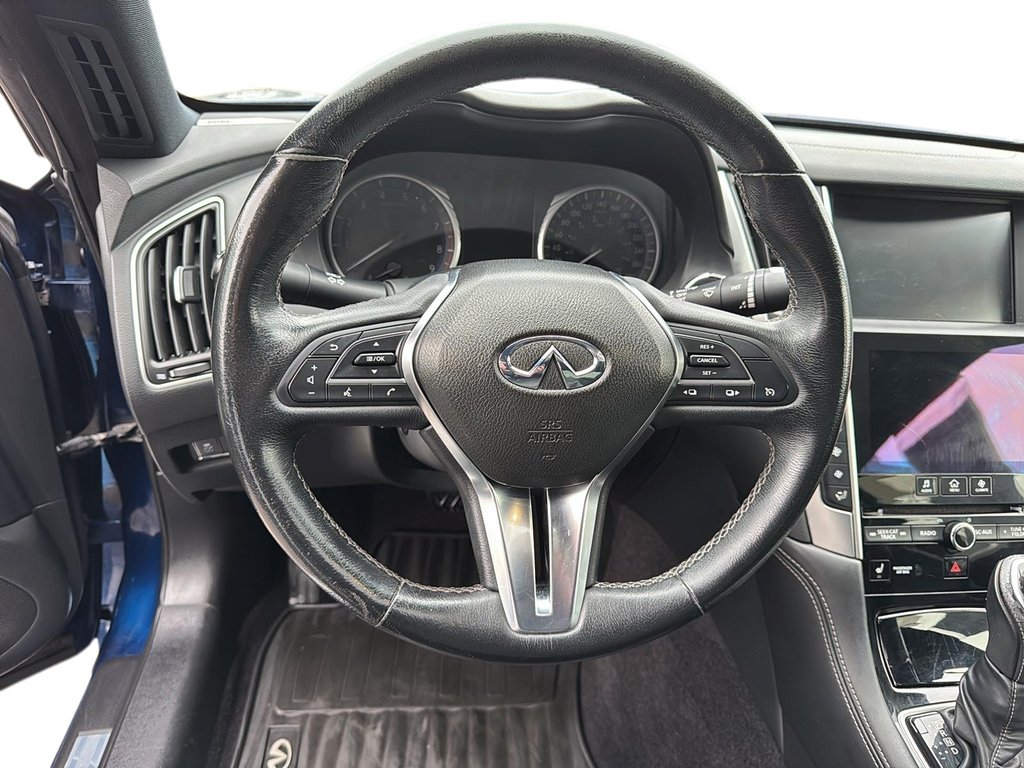 Infiniti Q60 3.0t 2017 à Chicoutimi, Québec - 12 - w1024h768px