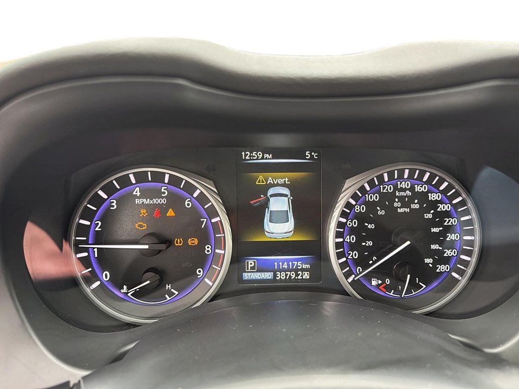 Infiniti Q60 3.0t 2017 à Chicoutimi, Québec - 13 - w1024h768px