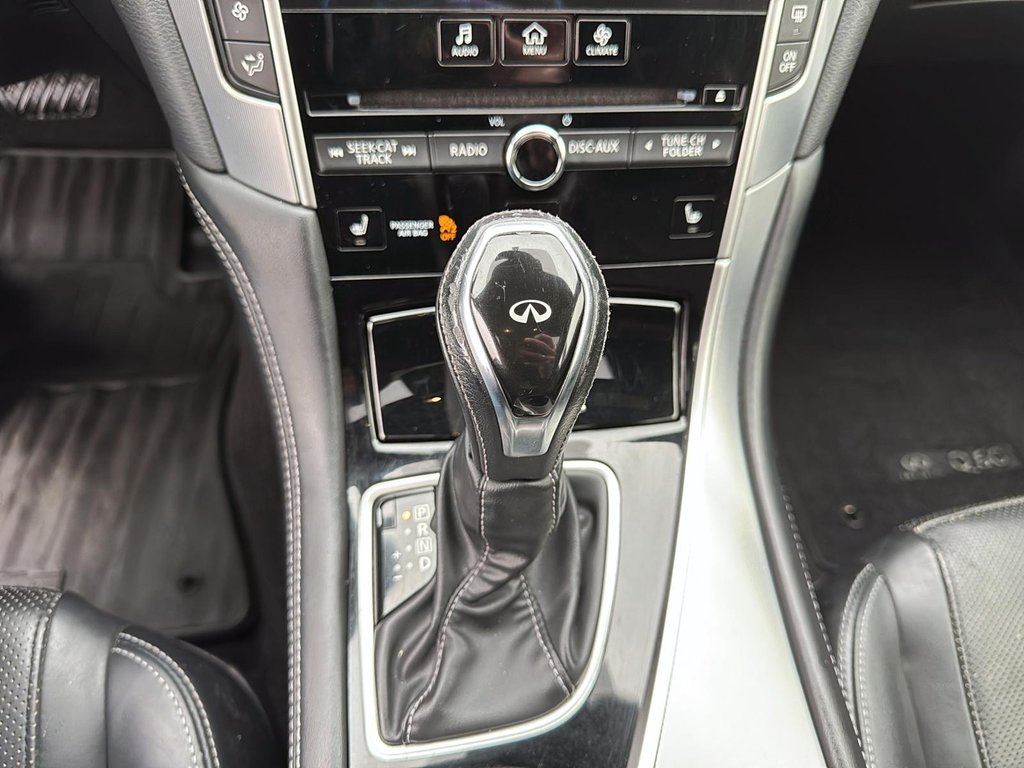 Infiniti Q60 3.0t 2017 à Chicoutimi, Québec - 15 - w1024h768px