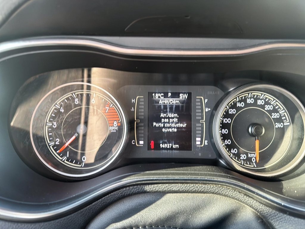 Jeep Cherokee  2020 à Sept-Îles, Québec - 12 - w1024h768px