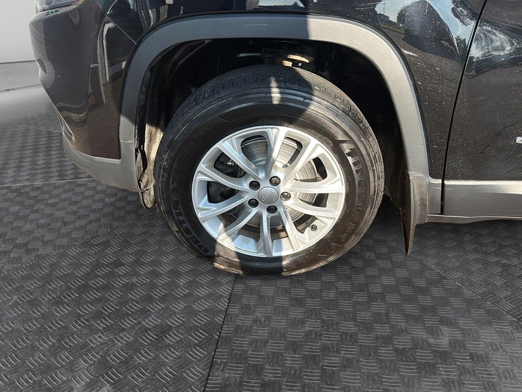 Jeep Cherokee  2020 à Sept-Îles, Québec - 6 - w1024h768px