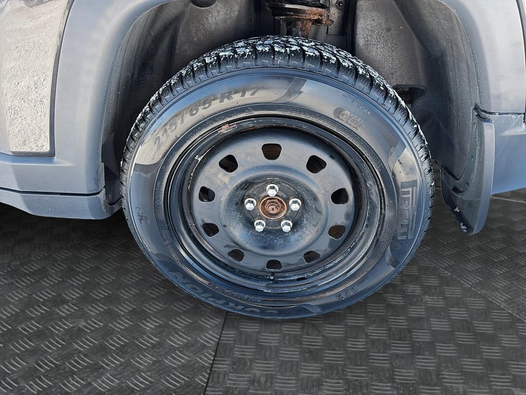 2018 Jeep Compass in Sept-Îles, Quebec - 7 - w1024h768px