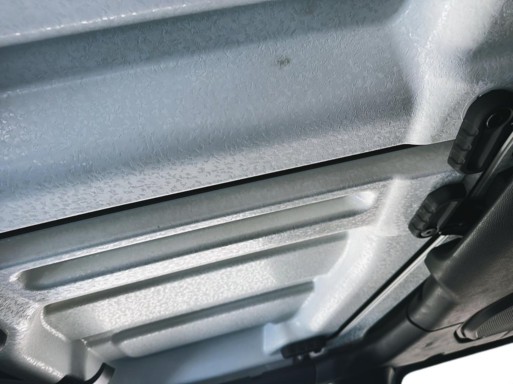 Jeep Wrangler 4xe  2023 à Jonquière, Québec - 16 - w1024h768px