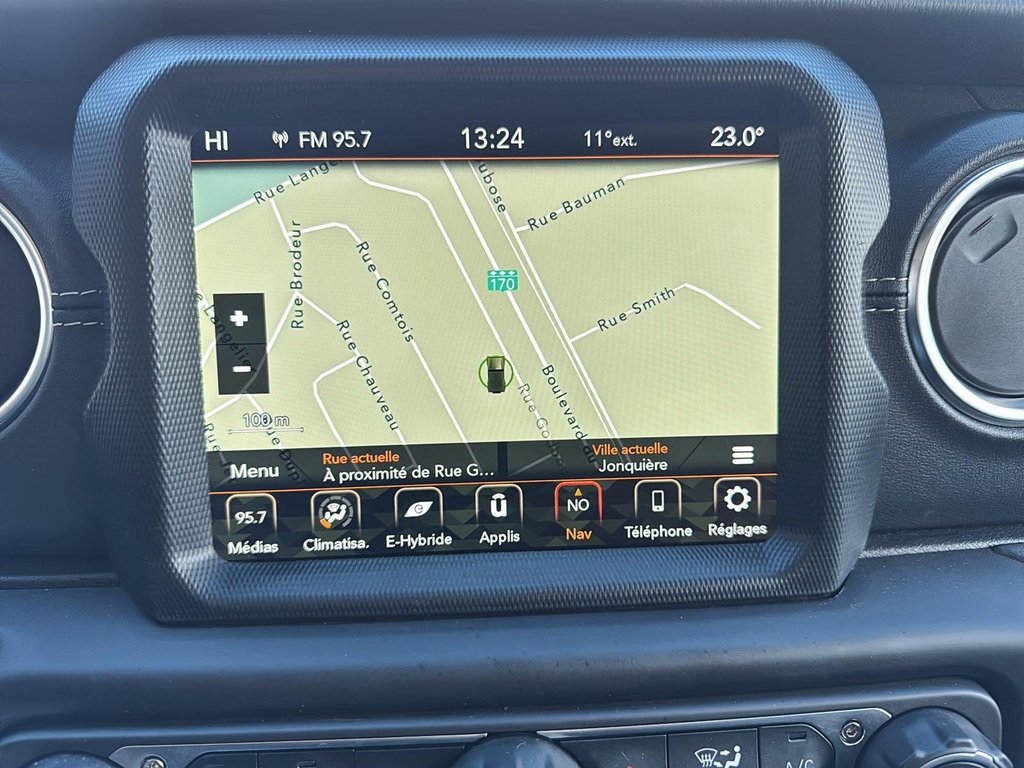 Jeep Wrangler 4xe  2023 à Jonquière, Québec - 18 - w1024h768px