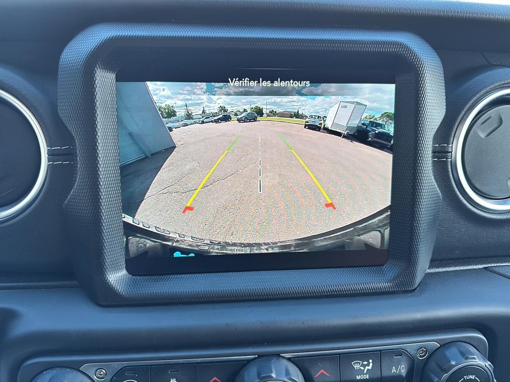 Jeep Wrangler 4xe  2023 à Jonquière, Québec - 17 - w1024h768px