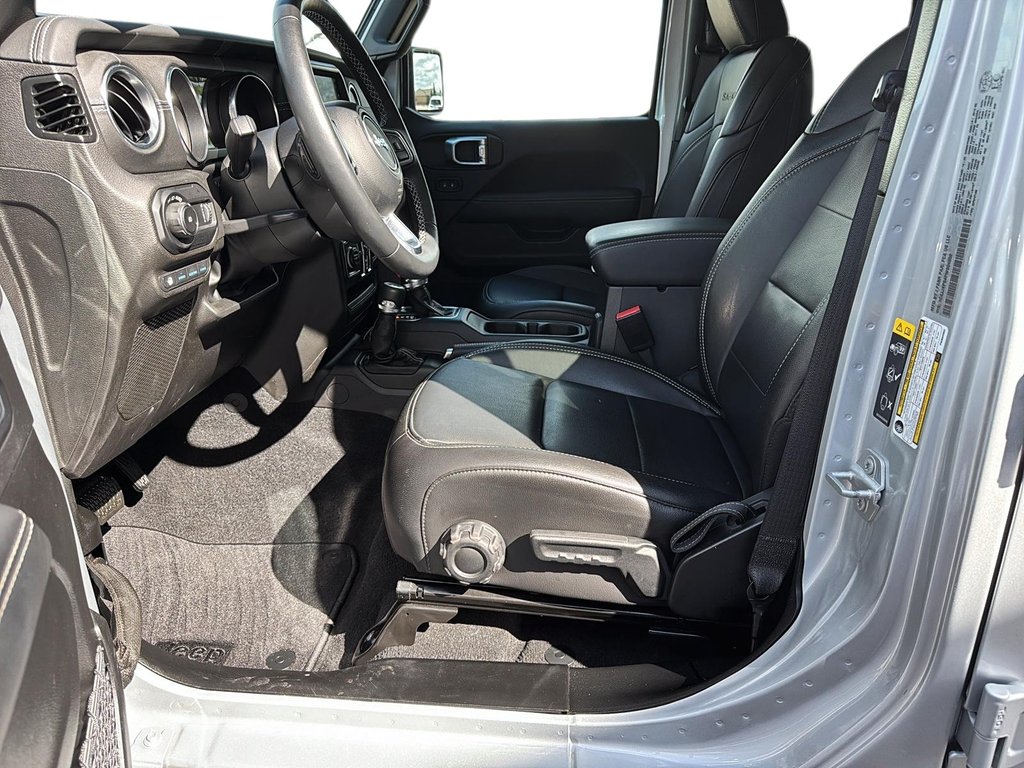 Jeep Wrangler 4xe  2023 à Jonquière, Québec - 8 - w1024h768px