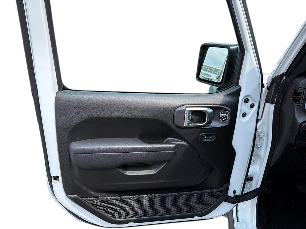 Jeep Wrangler  2024 à Sept-Îles, Québec - 11 - w1024h768px