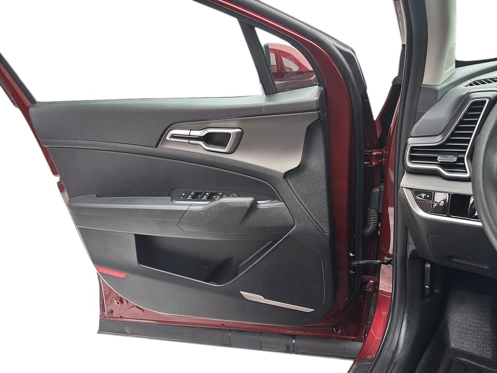 Kia Sportage  2023 à Jonquière, Québec - 11 - w1024h768px