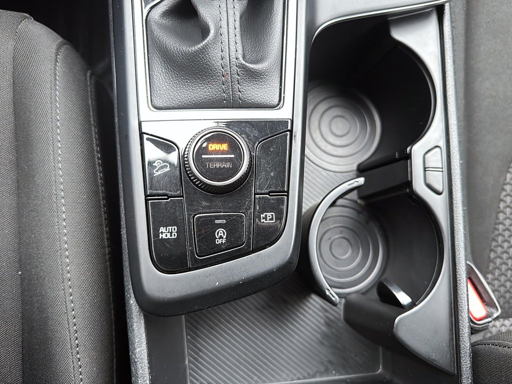 Kia Sportage  2023 à Jonquière, Québec - 16 - w1024h768px