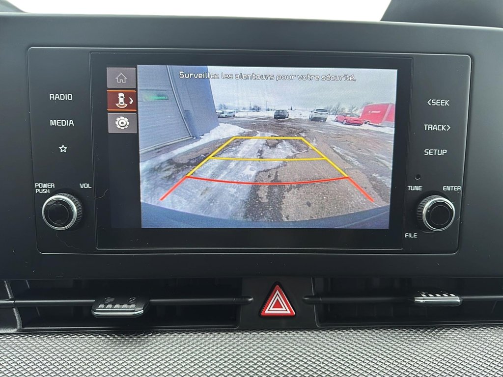 Kia Sportage  2023 à Jonquière, Québec - 17 - w1024h768px
