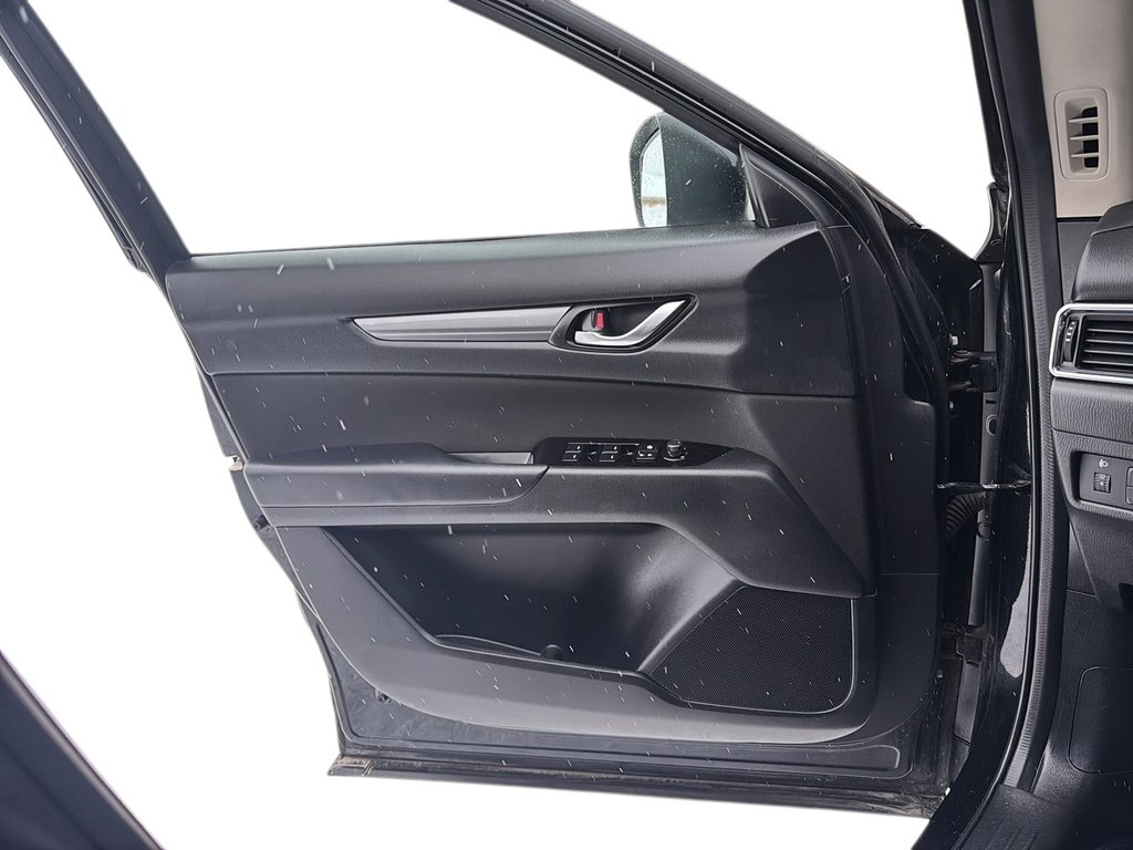 2022 Mazda CX-5 in Jonquière, Quebec - 11 - w1024h768px