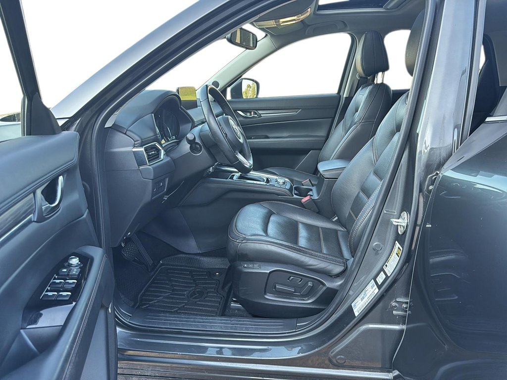 2023 Mazda CX-5 in Jonquière, Quebec - 8 - w1024h768px