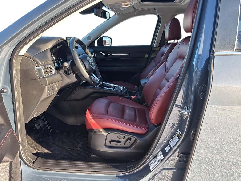 2023 Mazda CX-5 in Chicoutimi, Quebec - 9 - w1024h768px