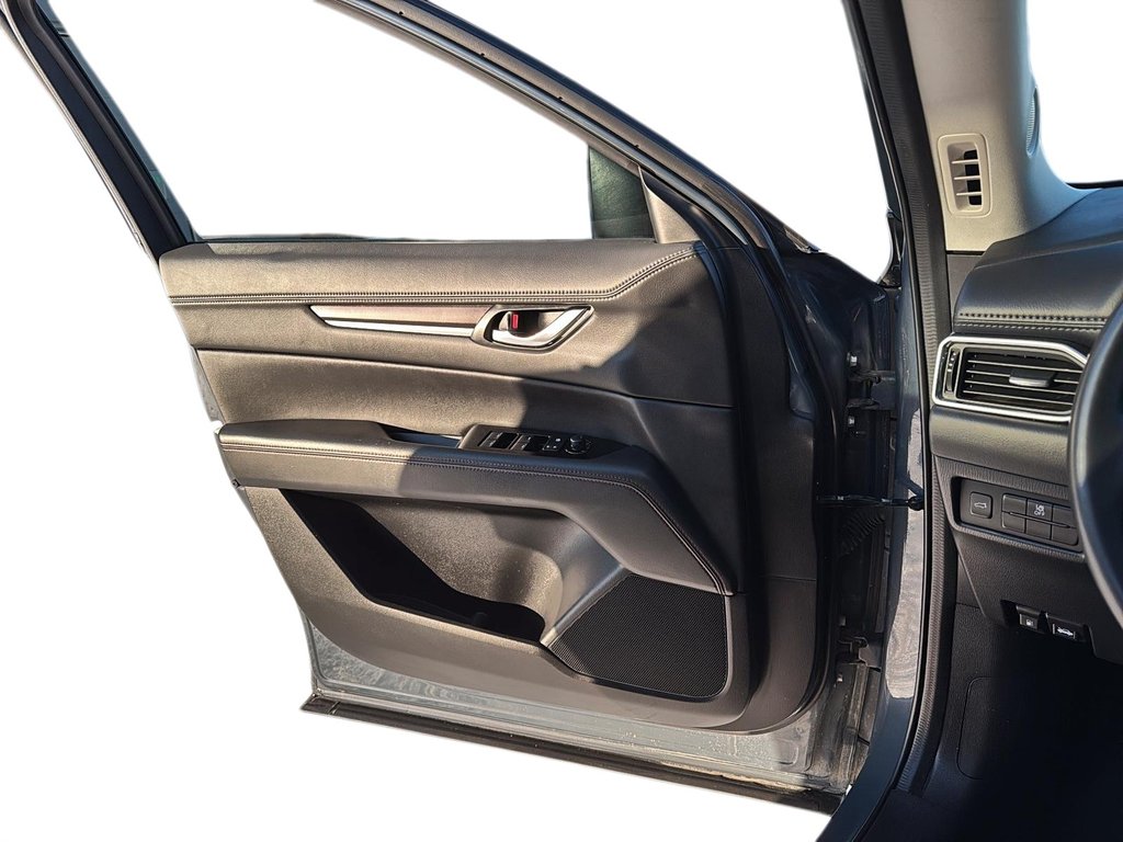 2023 Mazda CX-5 in Chicoutimi, Quebec - 11 - w1024h768px