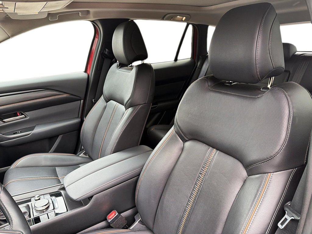 2023 Mazda CX-50 in Baie-Comeau, Quebec - 9 - w1024h768px