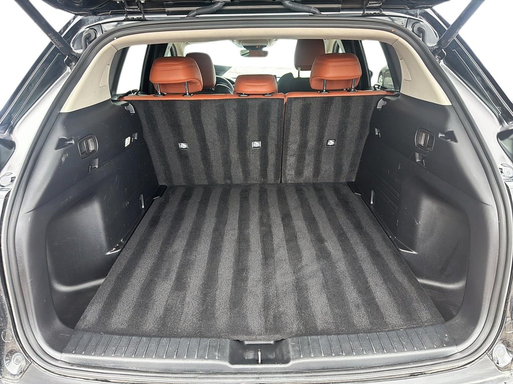 2024 Mazda CX-50 GT in Jonquière, Quebec - 6 - w1024h768px