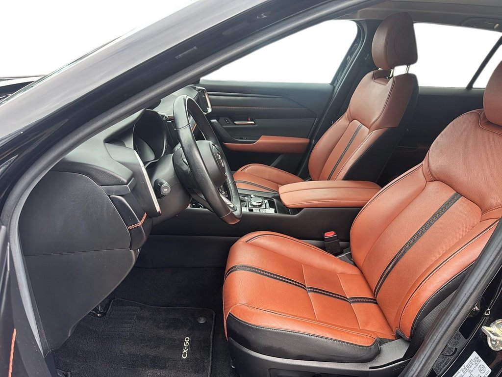 2024 Mazda CX-50 GT in Jonquière, Quebec - 10 - w1024h768px
