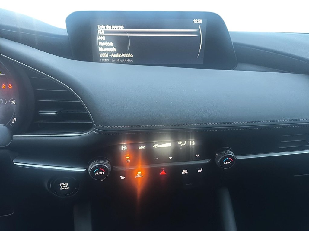 Mazda 3  2021 à Jonquière, Québec - 14 - w1024h768px