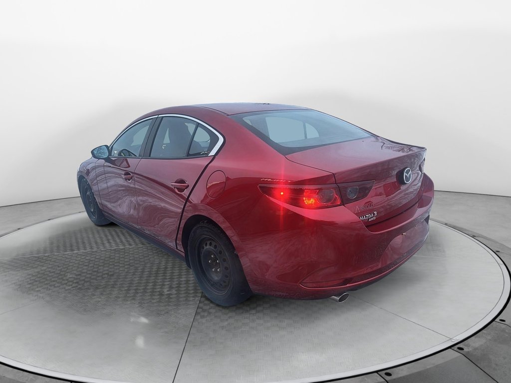 Mazda 3  2021 à Jonquière, Québec - 4 - w1024h768px