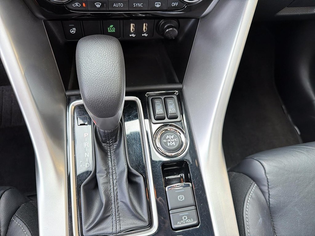 2022 Mitsubishi Eclipse Cross in Jonquière, Quebec - 14 - w1024h768px