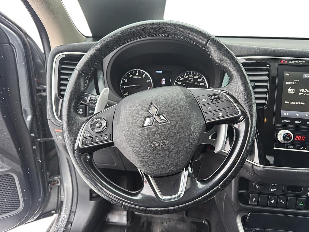 2020 Mitsubishi Outlander GT in Chicoutimi, Quebec - 12 - w1024h768px