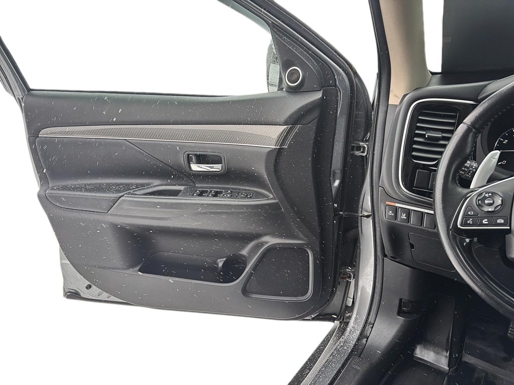 2020 Mitsubishi Outlander GT in Chicoutimi, Quebec - 11 - w1024h768px