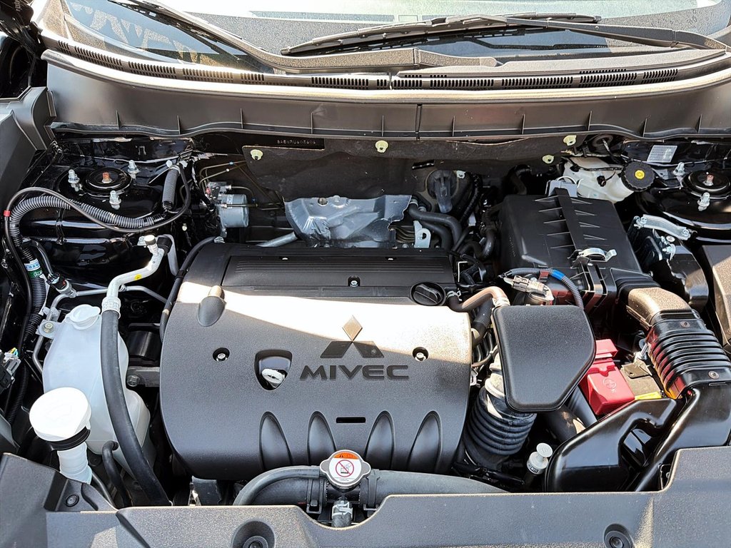 2024 Mitsubishi RVR in Baie-Comeau, Quebec - 8 - w1024h768px