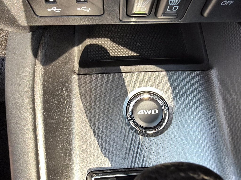 2024 Mitsubishi RVR in Baie-Comeau, Quebec - 17 - w1024h768px