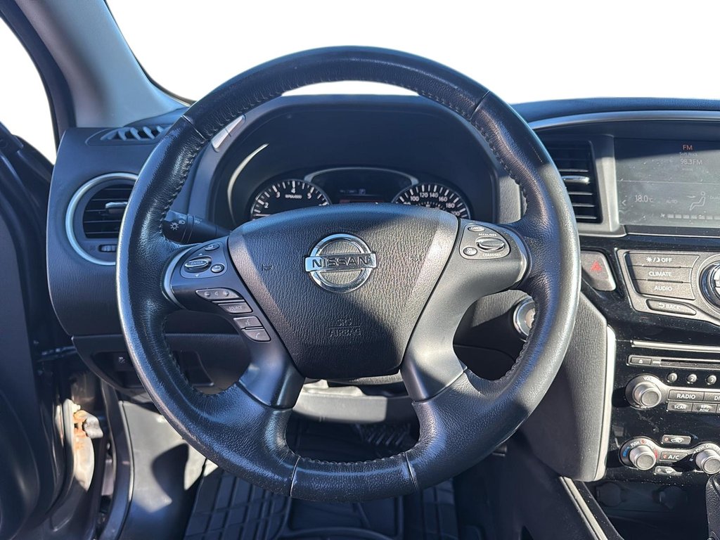 Nissan Pathfinder  2017 à Baie-Comeau, Québec - 11 - w1024h768px