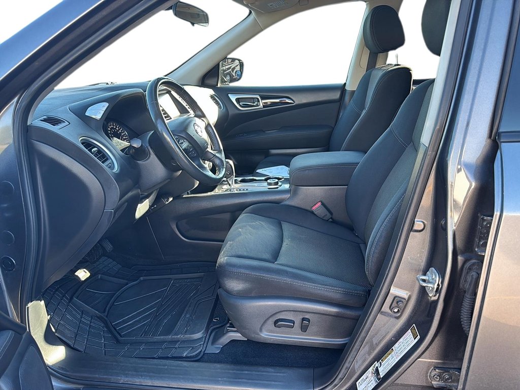 Nissan Pathfinder  2017 à Baie-Comeau, Québec - 8 - w1024h768px