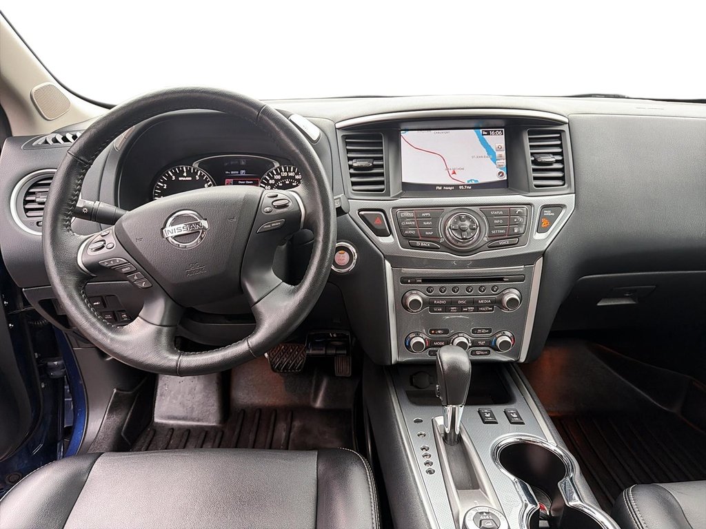 2020 Nissan Pathfinder in Baie-Comeau, Quebec - 10 - w1024h768px