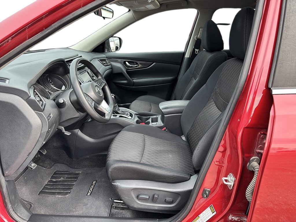 Nissan Rogue  2018 à Jonquière, Québec - 8 - w1024h768px