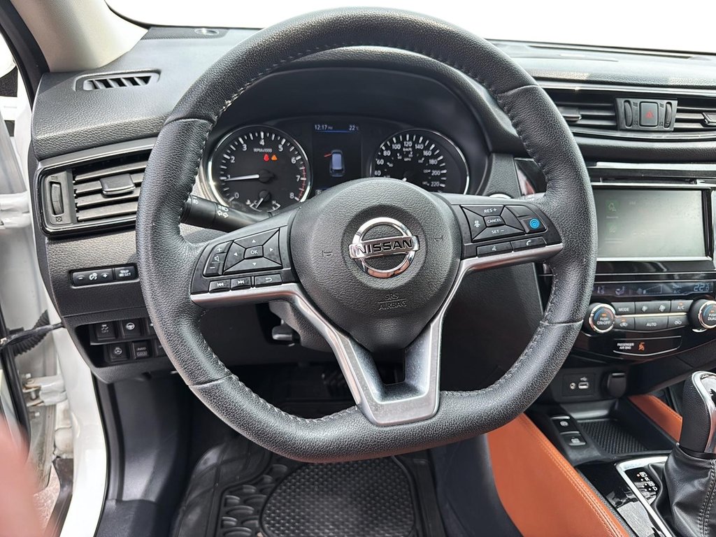 2020 Nissan Rogue in Jonquière, Quebec - 12 - w1024h768px