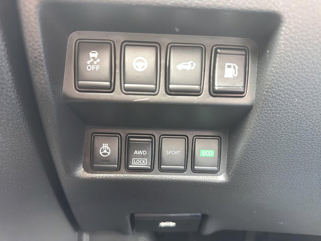 2020 Nissan Rogue in Jonquière, Quebec - 16 - w1024h768px