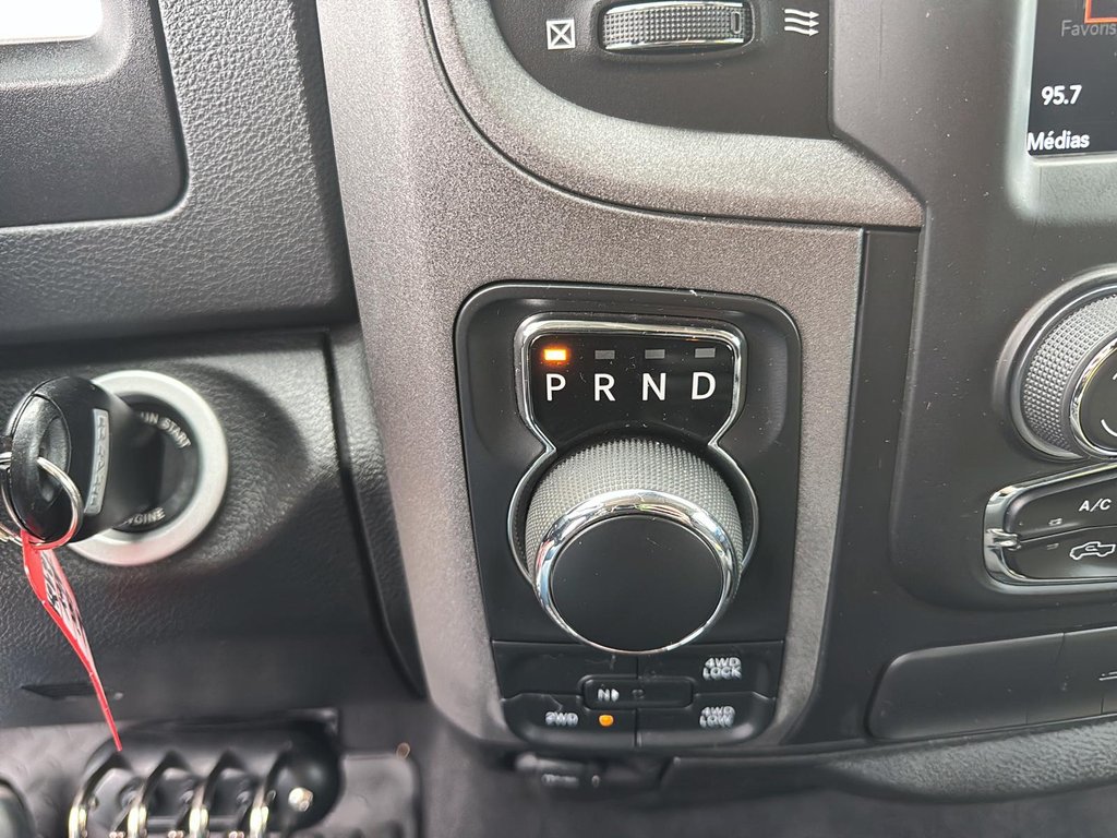 2019 Ram 1500 Classic Express in Chicoutimi, Quebec - 15 - w1024h768px